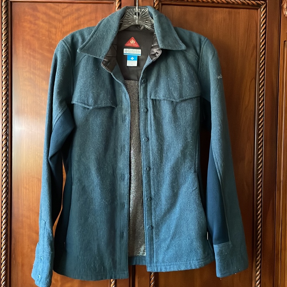 Columbia Omni Heat Thermal Blend Blue Button Down Shirt
